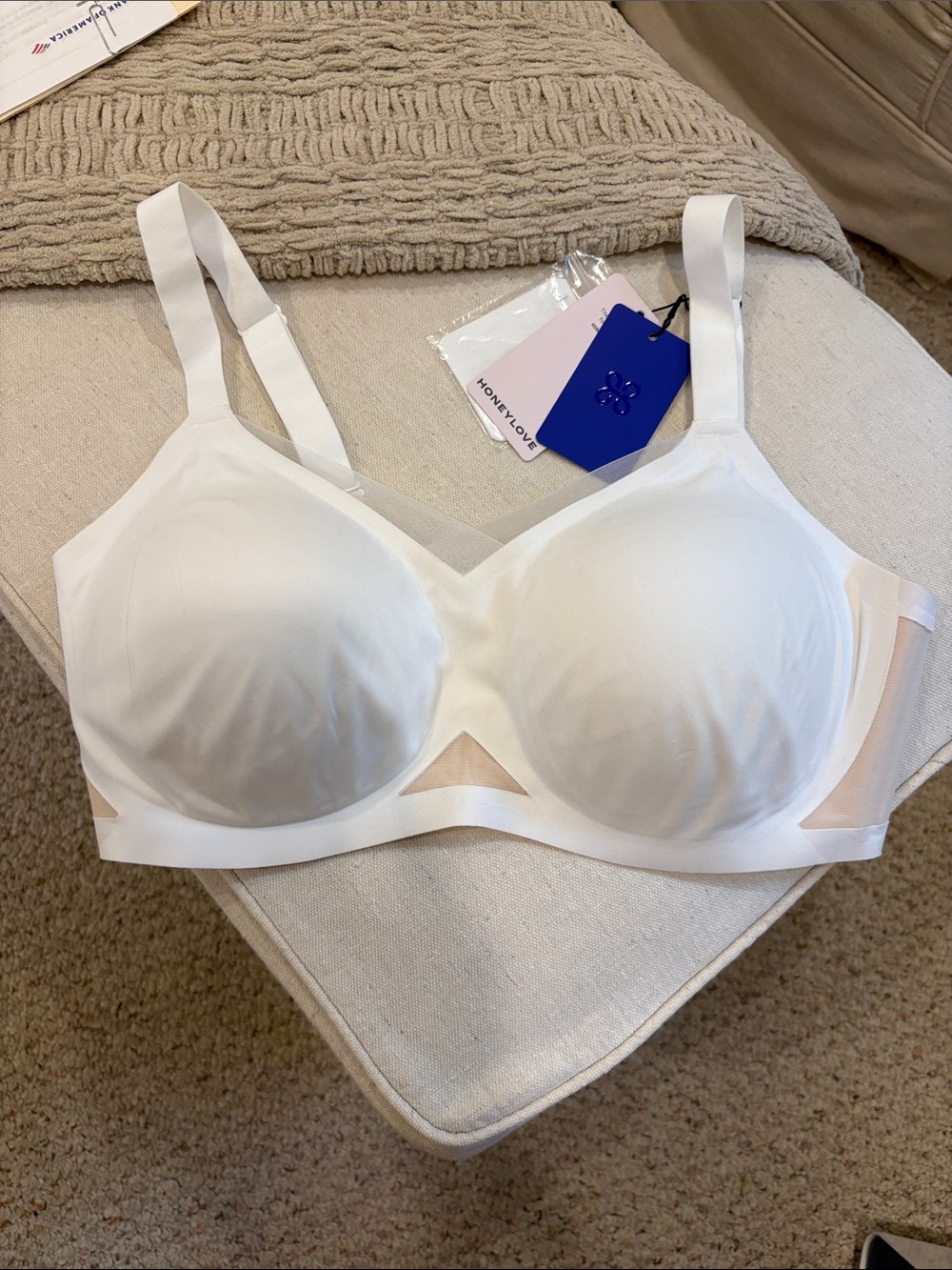 Honeylove White Seamless Moulded Cup Bra with Mesh Insets